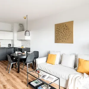 https://warsaw-aparts-wilanw-iii-zdrowa.warsawhotelspoland.com