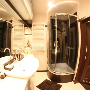 https://j2-apartment-krakow.krakowhotelspoland.com